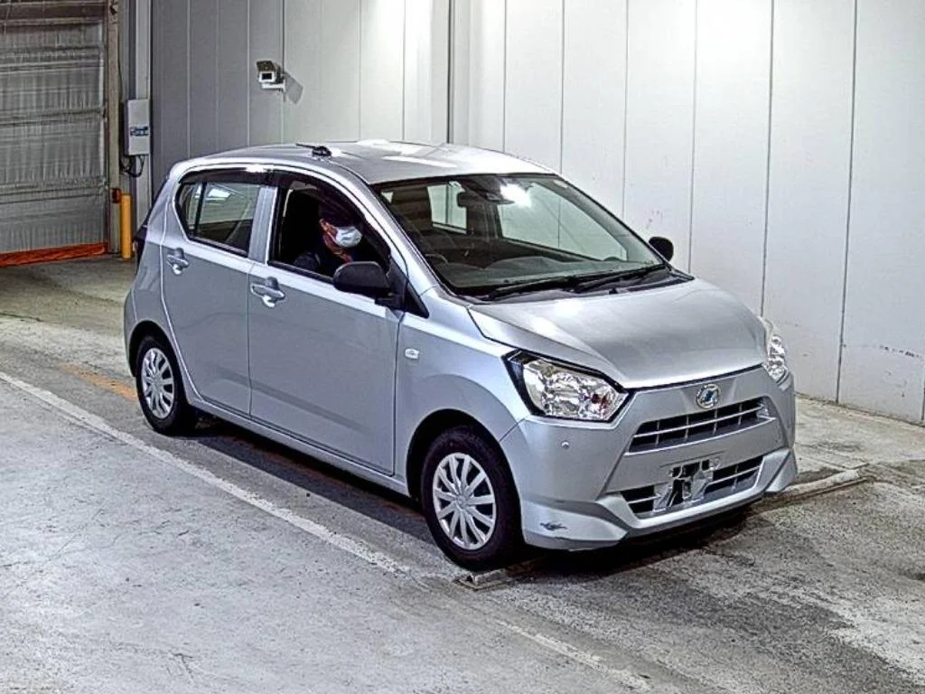 Daihatsu Mira e:S LA350S 2021